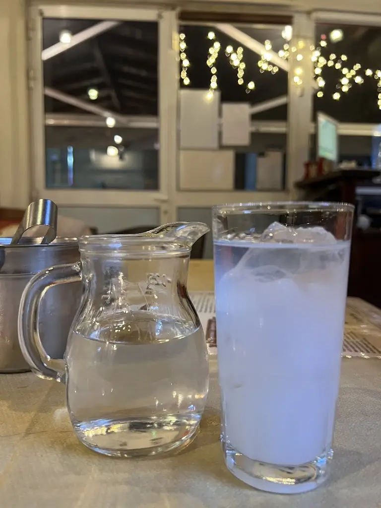 Aninda Zaman_to steki tou xristou_Koropí_review