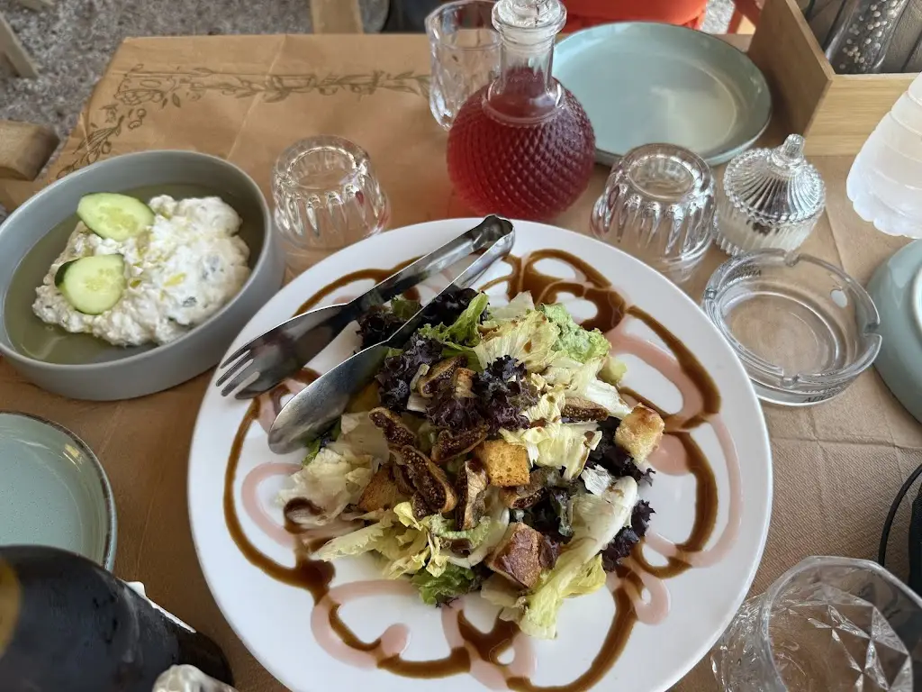 Svilen Todorov_Agios Dimitrios Food Bar_Agios Dimitrios_Bewertung