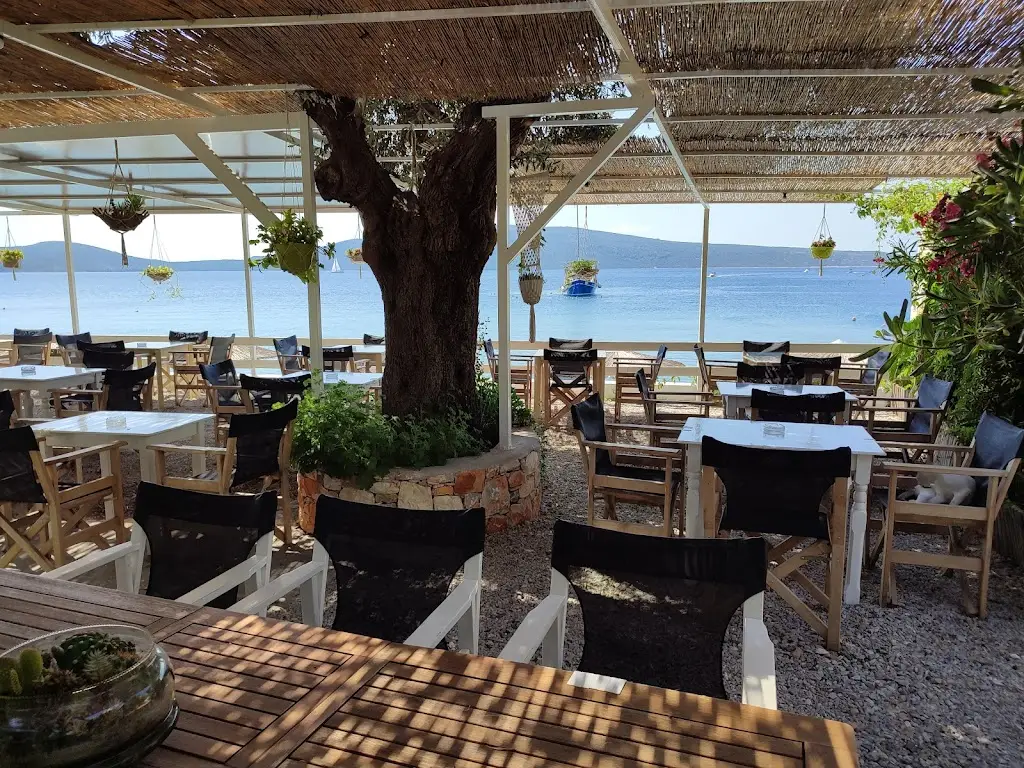 Agios Dimitrios Food Bar_Agios Dimitrios_slider_image_1