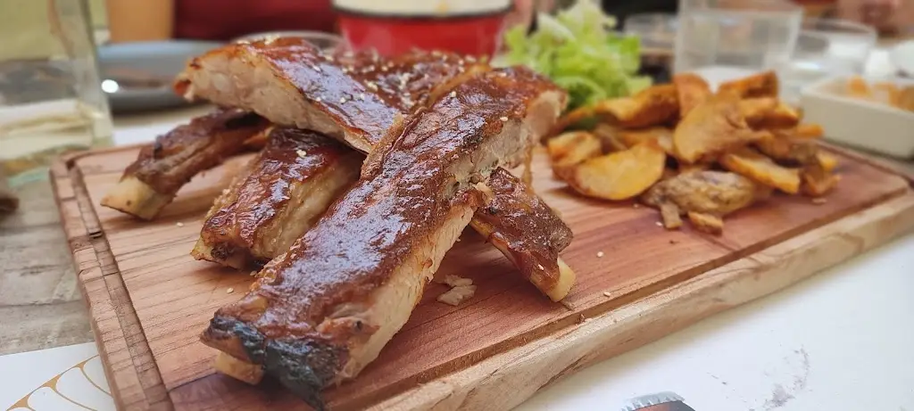 Sotiris Apostolou (Salvador)_Suzie Tros Restaurant_Korydallós_recensione