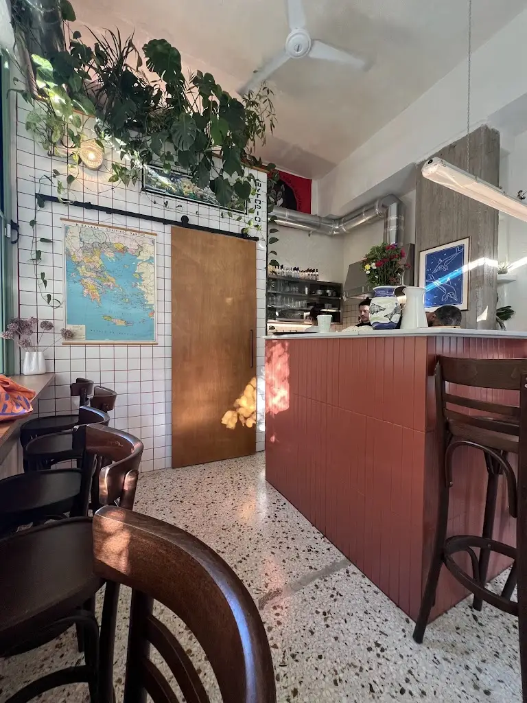 'Υψαλα Αναψυκτήριο Restaurant in Kypséli