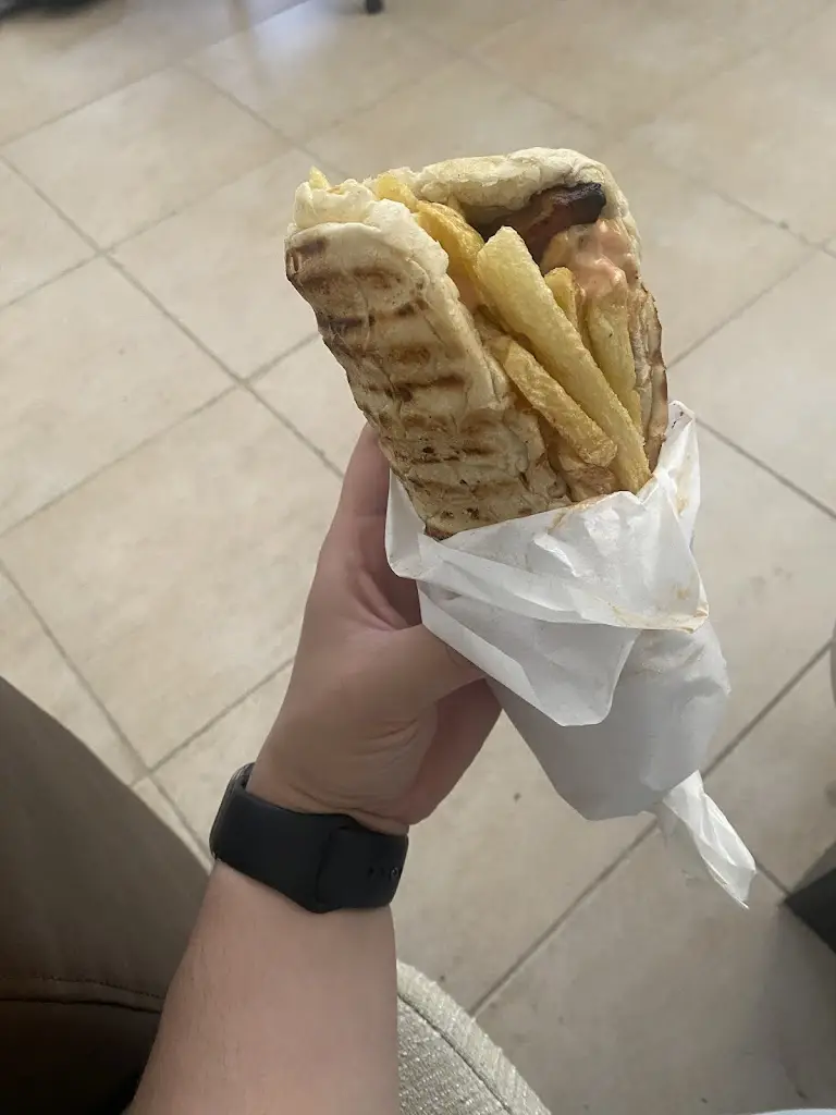 Σοφία Γ._Kantína_Kryonéri_review