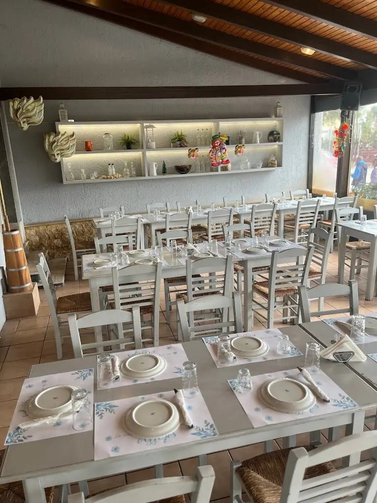 Oinopoihmata Restaurant in Kryonéri