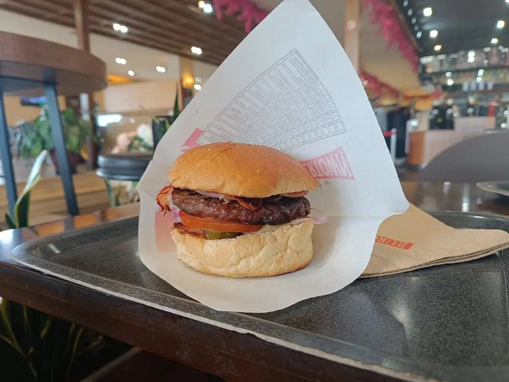 Menü_ΧΩΡΙΑΤΙΚΟ-BURGERTOWN_Kryonéri_Bild_8