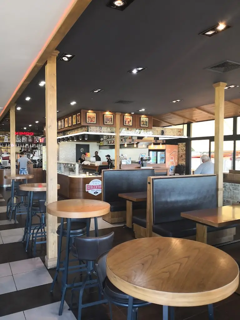 Gerasimos M_ΧΩΡΙΑΤΙΚΟ-BURGERTOWN_Kryonéri_Bewertung