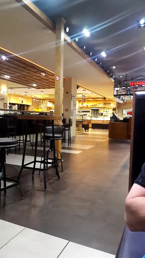 ΧΩΡΙΑΤΙΚΟ-BURGERTOWN_Kryonéri_slider_image_2