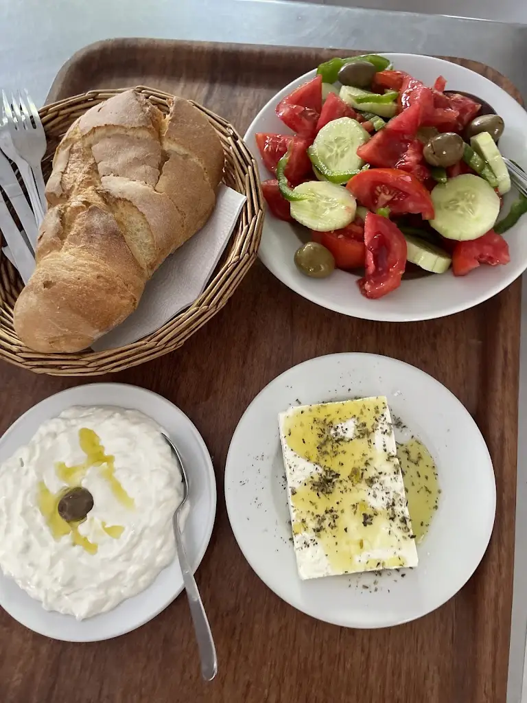 Μουριές_Kryonéri_slider_image_2