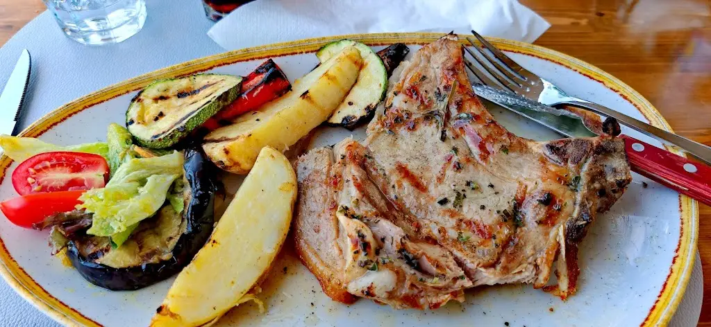 Menü_Artemis Tavern Lavrio Sounio_Lávrio_Bild_9