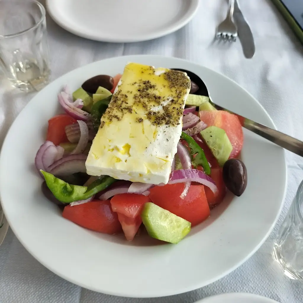 Menu_O Veloudos_Lávrio_imagen_1