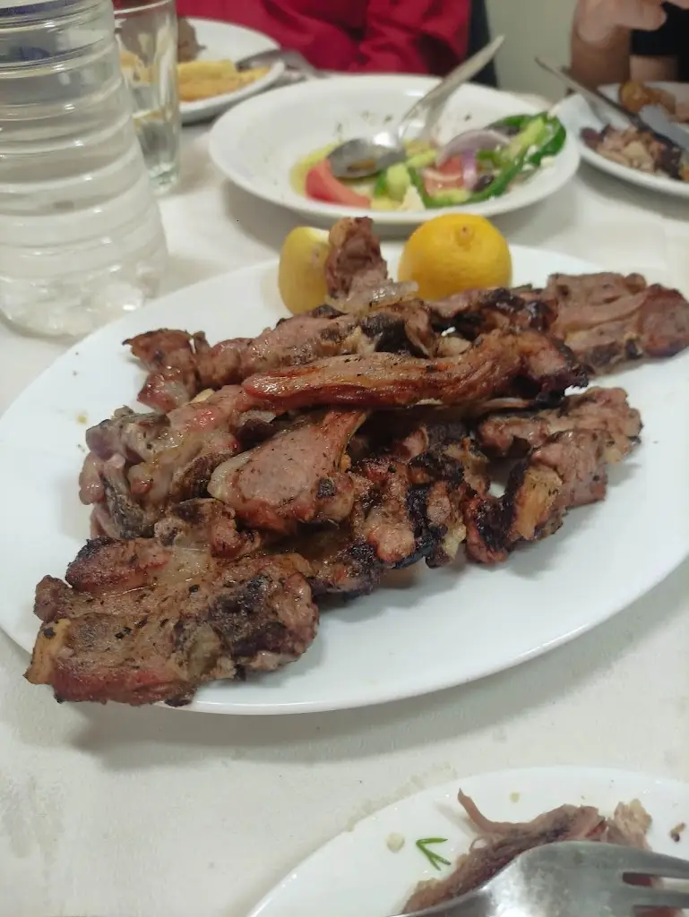 Menu_O Veloudos_Lávrio_imagen_2