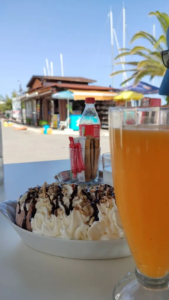 Menü_Roloi Cafe Bar Restaurant_Lávrio_Bild_9