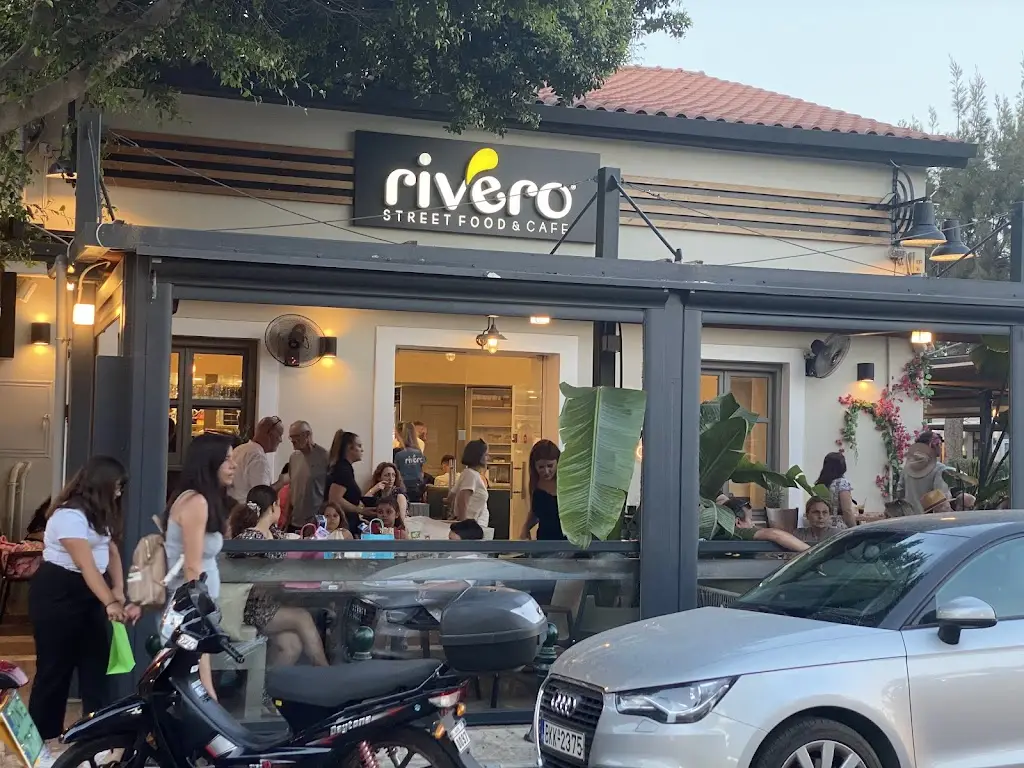 Rivero street food & cafe_Lávrio_slider_image_1