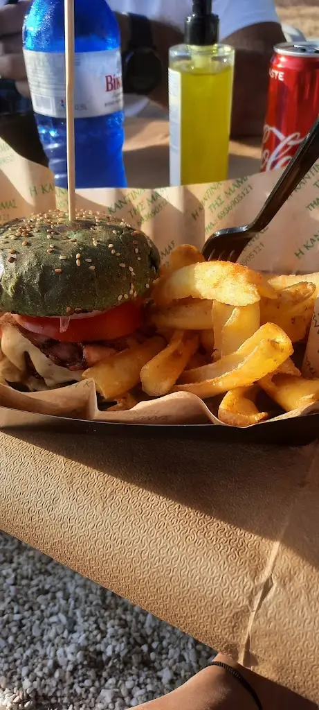 Menü_Mama's Canteen_Lávrio_Bild_3