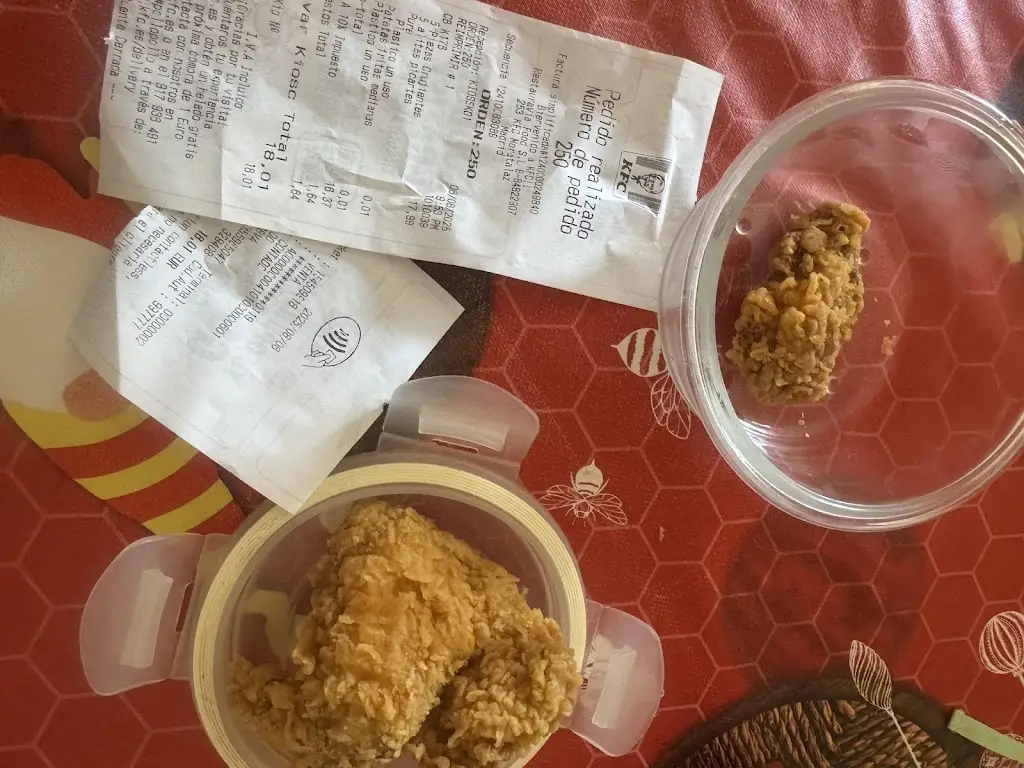 Achilleas Chairetis_Ευ Ζειν _Lávrio_review