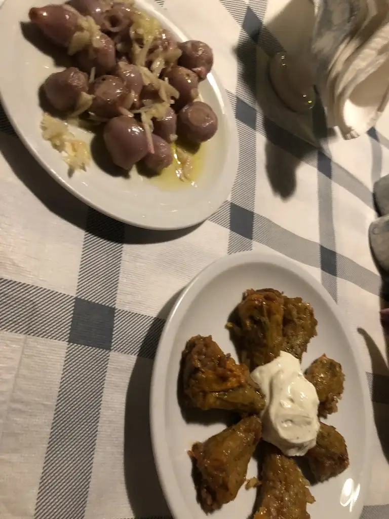 Heri Berto_Filio Tavern_Kýthira_Bewertung