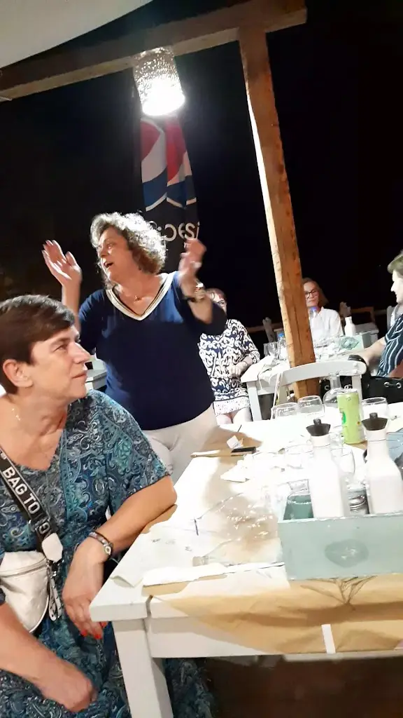 Sea View Restaurant_Kýthira_slider_image_2