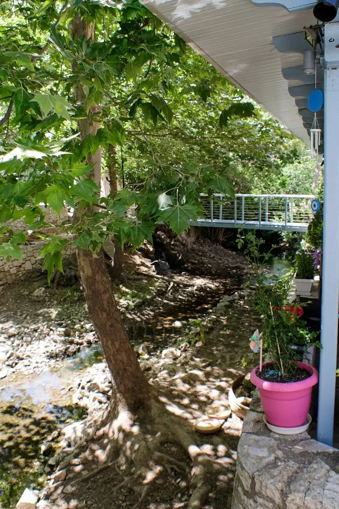 casa sul lago_Kýthira_slider_image_3