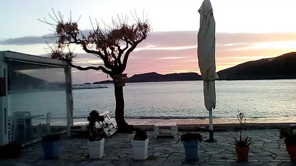 The Goldfish Kythera_Kýthira_slider_image_2