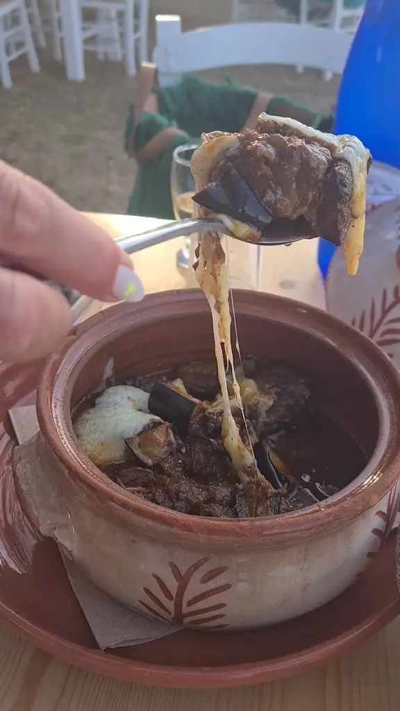 Manolis Tavern_Kýthira_slider_image_2