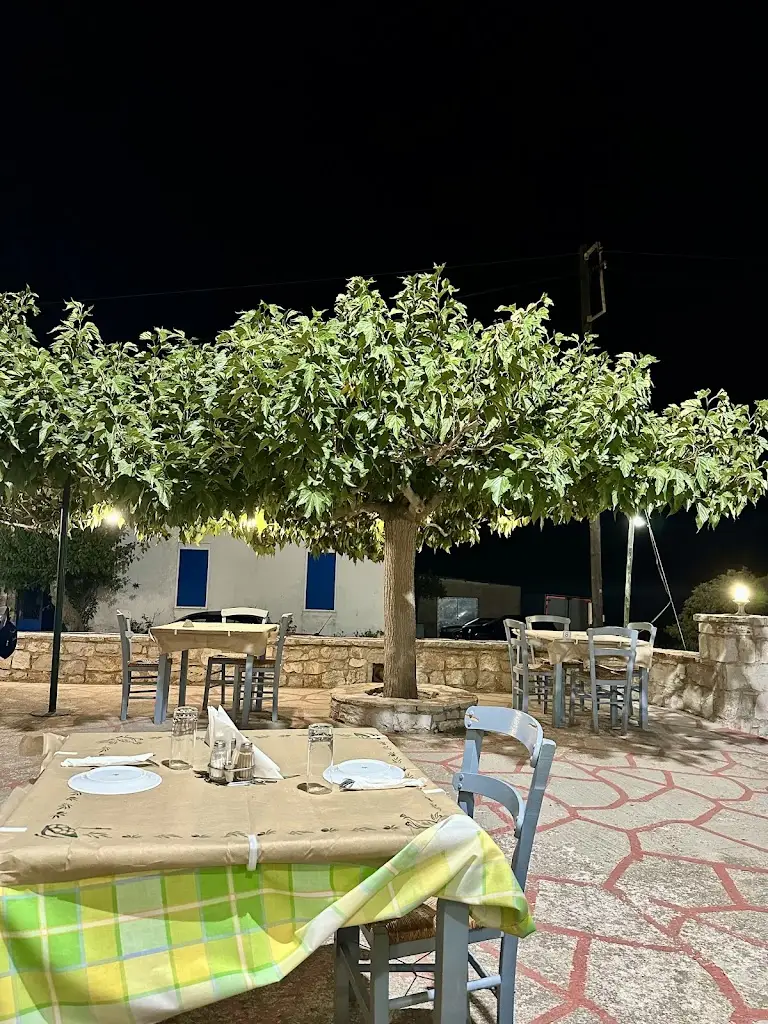 Xegantzaros Restaurant in Kýthira