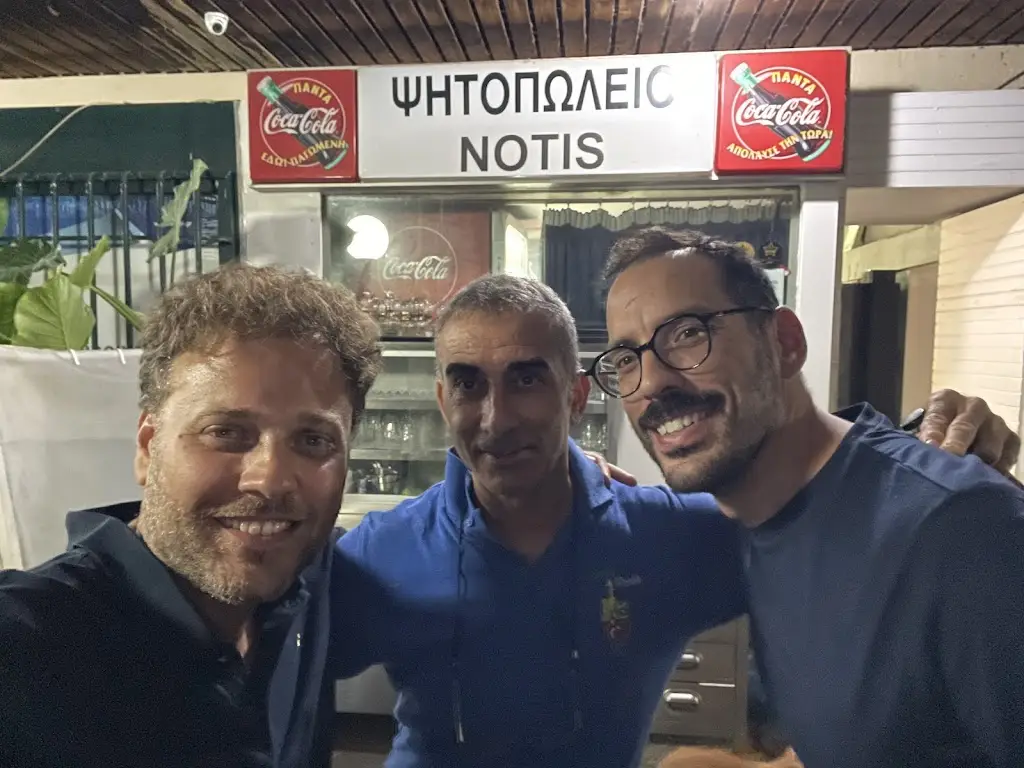 Dion. M. Bourounis_Notis_Lykóvrysi_review