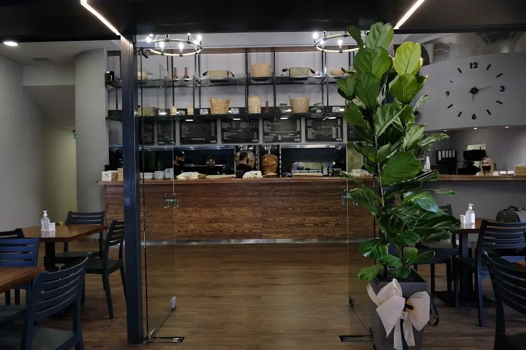 Μπάμπης Σουβλάκι Λυκοβρυση Restaurant in Lykóvrysi