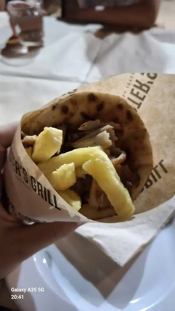 Sotiris Damianos_Mister’s Grill_Marathónas_review