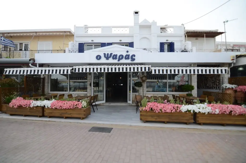 The Fisherman_Marathónas_slider_image_1