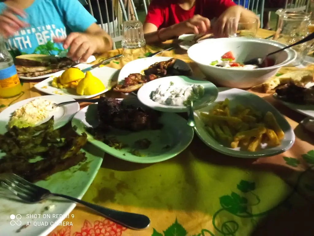 Menü_RESTAURANT DROSIA_Mándra_Bild_7