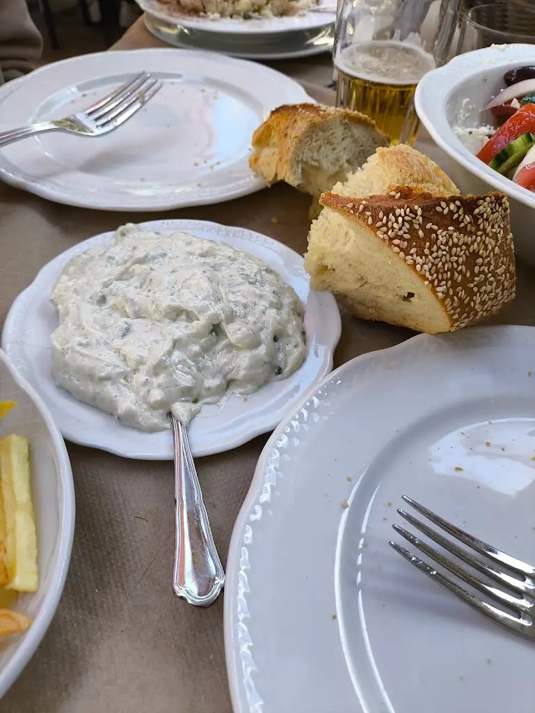 Menü_RESTAURANT DROSIA_Mándra_Bild_9