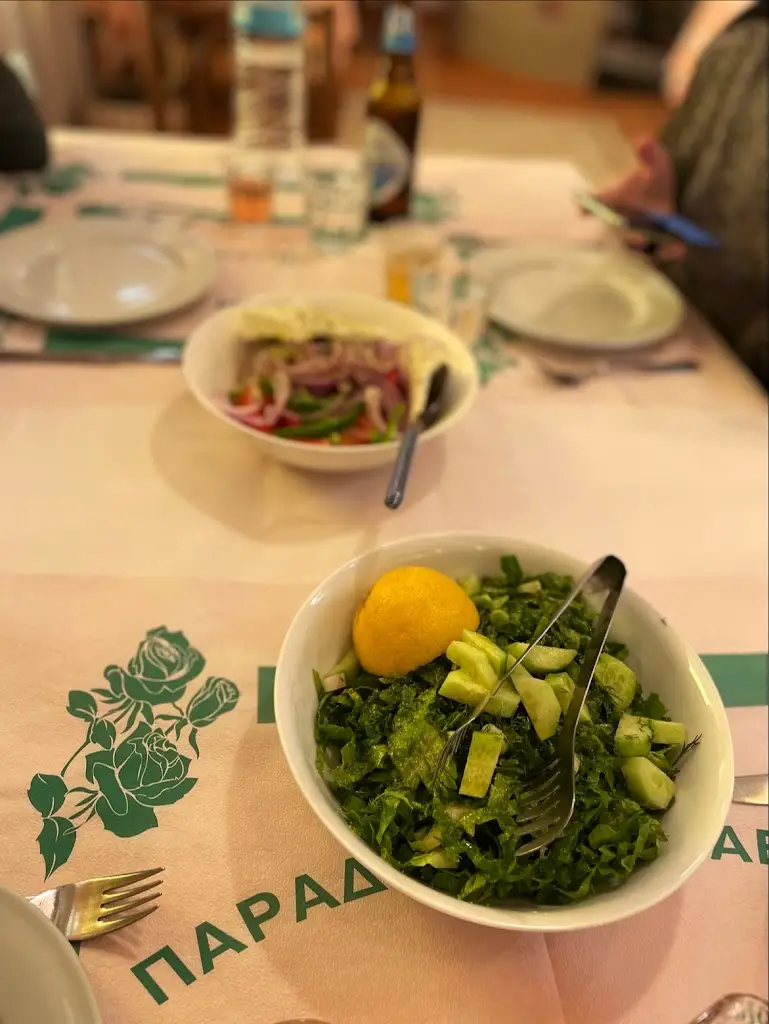 Ioannis Iliadis_Βελατούρης Ταβέρνα_Mándra_review