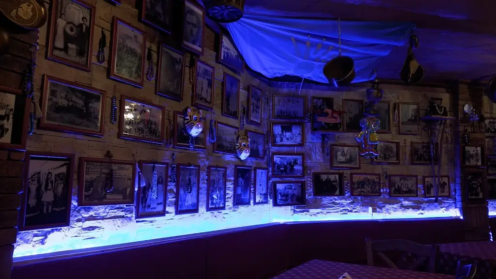 Mike Voutsidis_Ταβέρνα Το Αρχοντικό στην Μάνδρα_Mándra_Bewertung