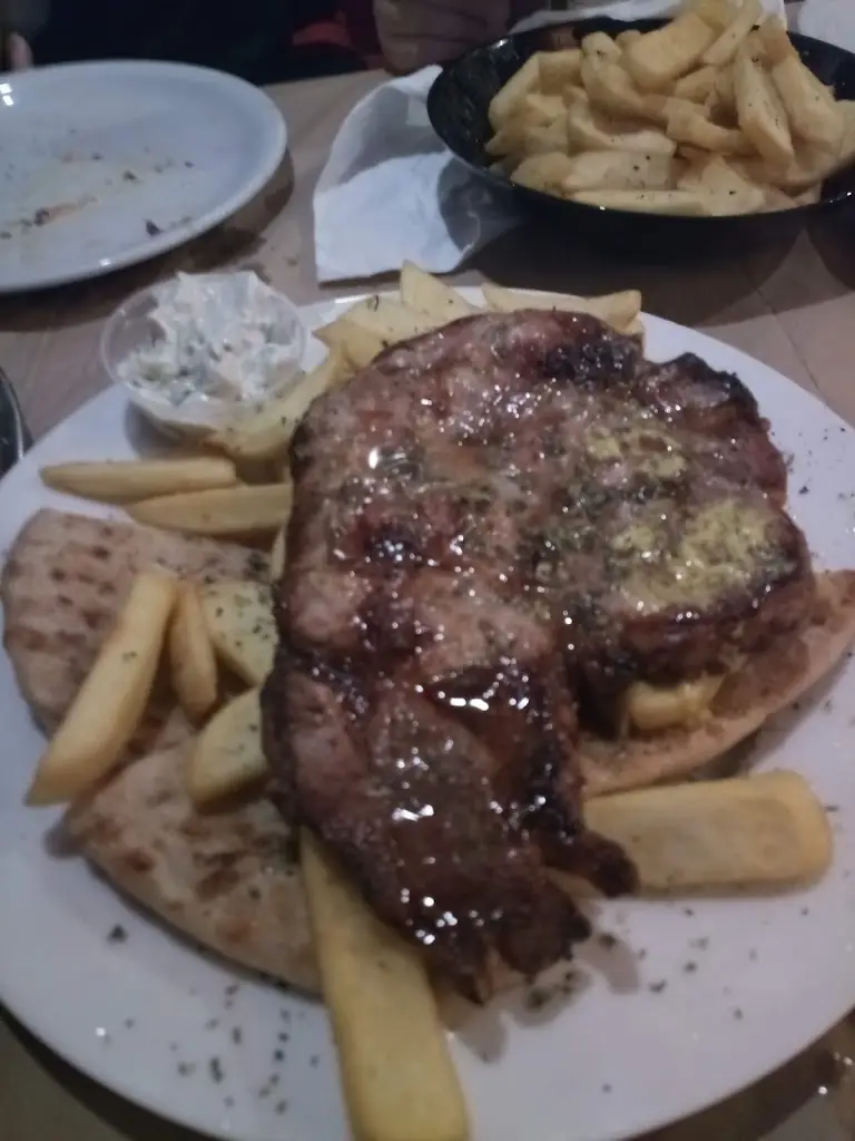 ΚΩΝΣΤΑΝΤΙΝΟΣ ΚΩΝΣΤΑΝΤΙΝΙΔΗΣ_Ταβέρνα Το Αρχοντικό στην Μάνδρα_Mándra_Bewertung