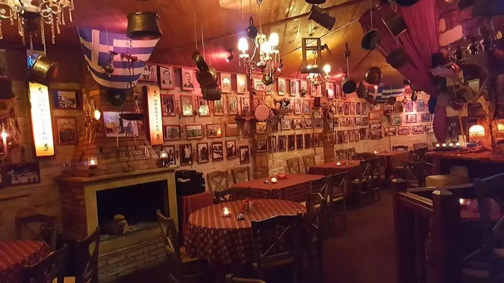 Ταβέρνα Το Αρχοντικό στην Μάνδρα Restaurant in Mándra