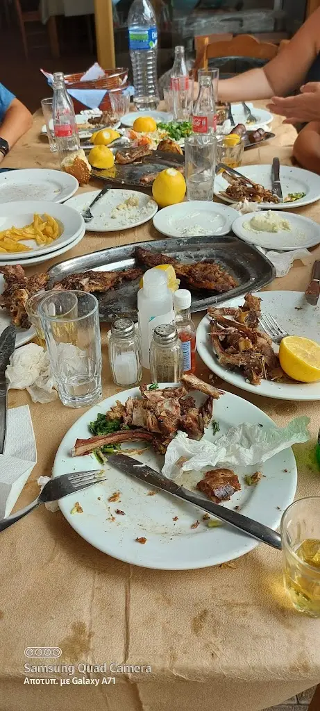 Menü_Ταβερνα-Κρεοπωλειο Μαρουγκας_Mándra_Bild_7