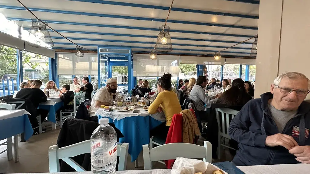 Dejan Mirkovic_Psaromania_Maroúsi_Bewertung