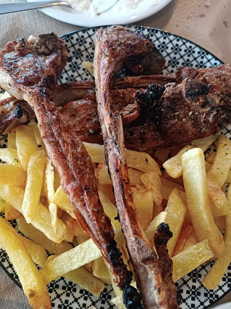 Menü_Ταβέρνα-Εστιατόριο Βαρούσι_Maroúsi_Bild_7