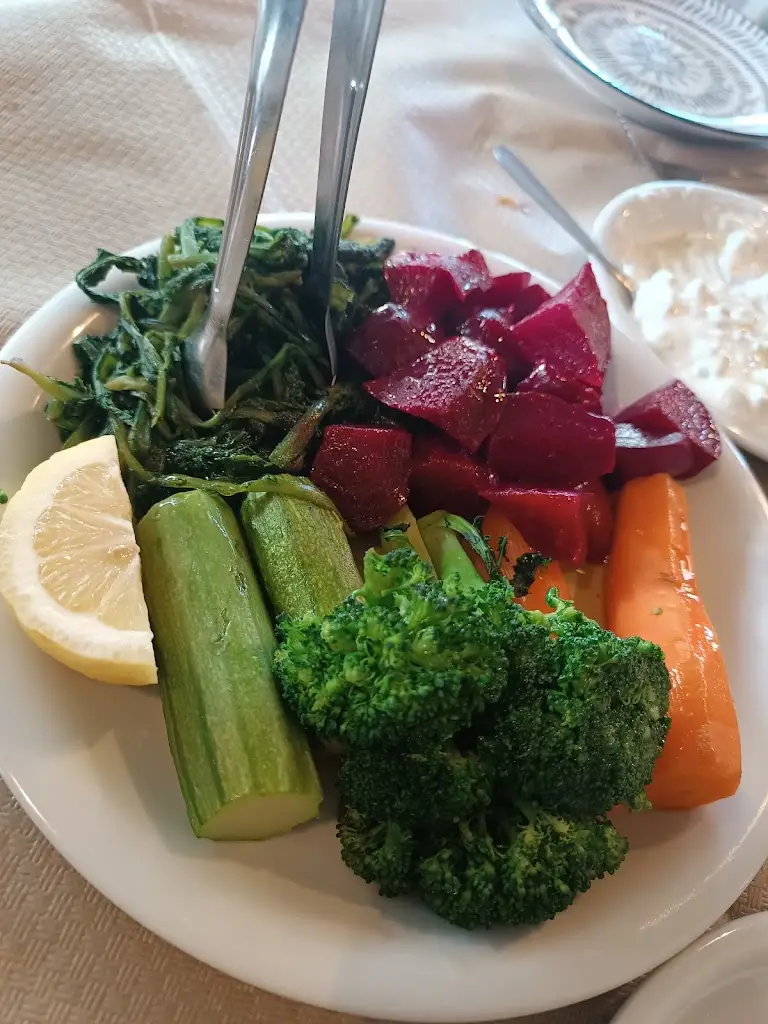 Menü_Ταβέρνα-Εστιατόριο Βαρούσι_Maroúsi_Bild_8