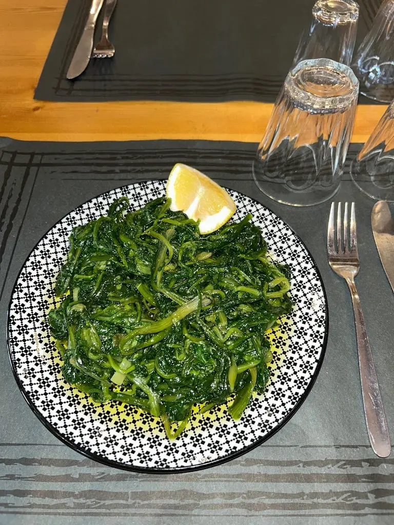 Ταβέρνα-Εστιατόριο Βαρούσι_Maroúsi_slider_image_2