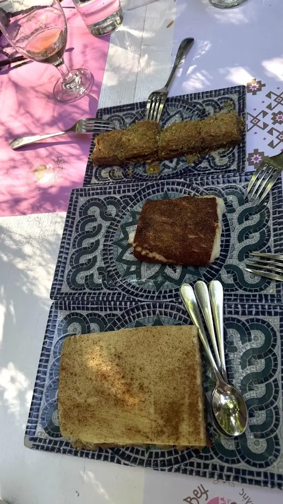 Michael D_Selim bey_Maroúsi_review