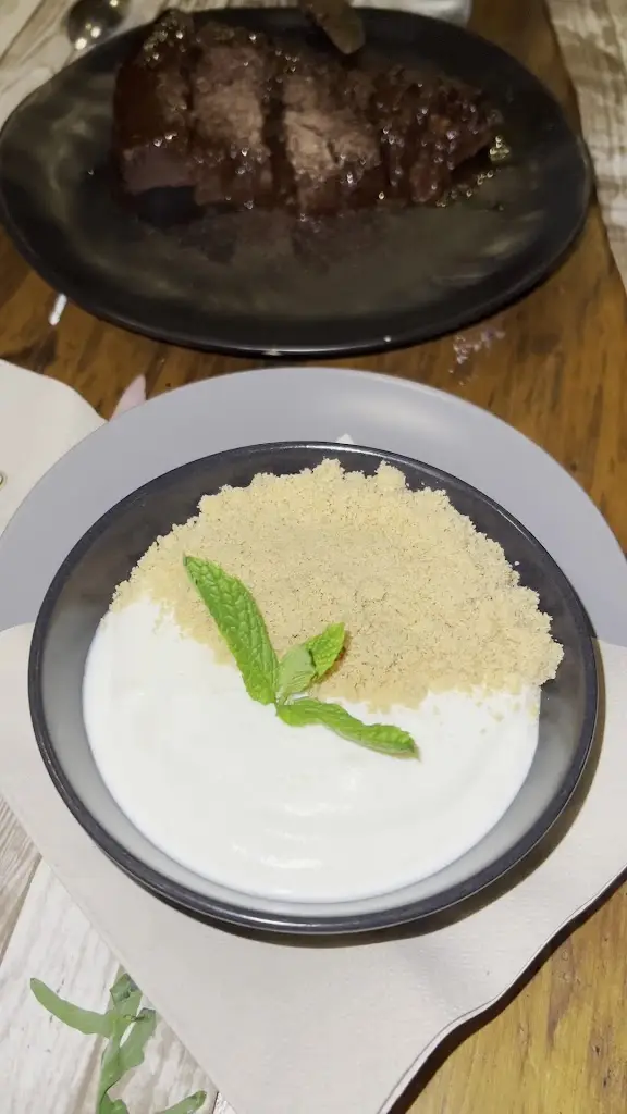 Trochalia_Maroúsi_slider_image_2