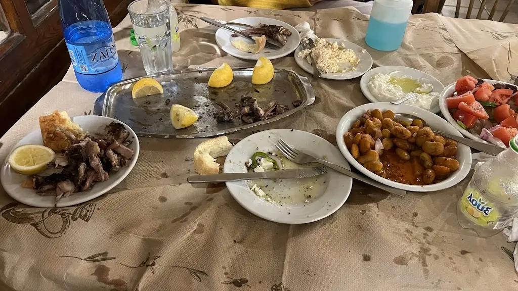 Hussein Deiry_Ta Pefka_Maroúsi_review