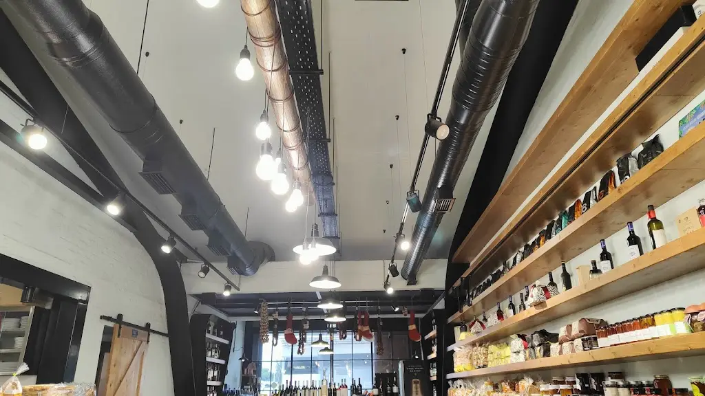 Socrates Zacharof_Τα Μεζεκλίκια της Λαχαναγοράς_Agios Ioannis Rentis_review