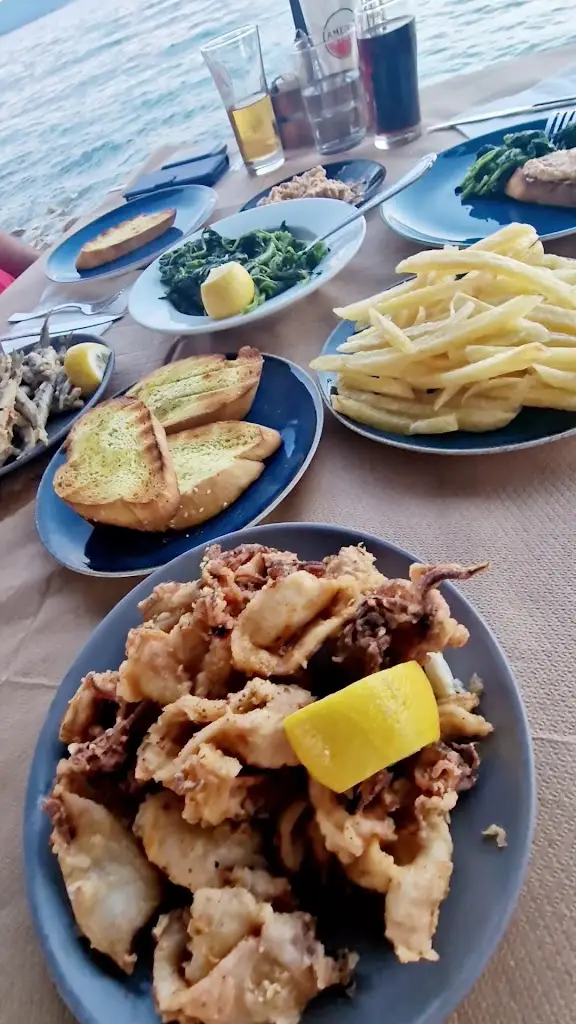 Ταβέρνα Ο Νίκος_Markópoulo Oropoú_slider_image_2