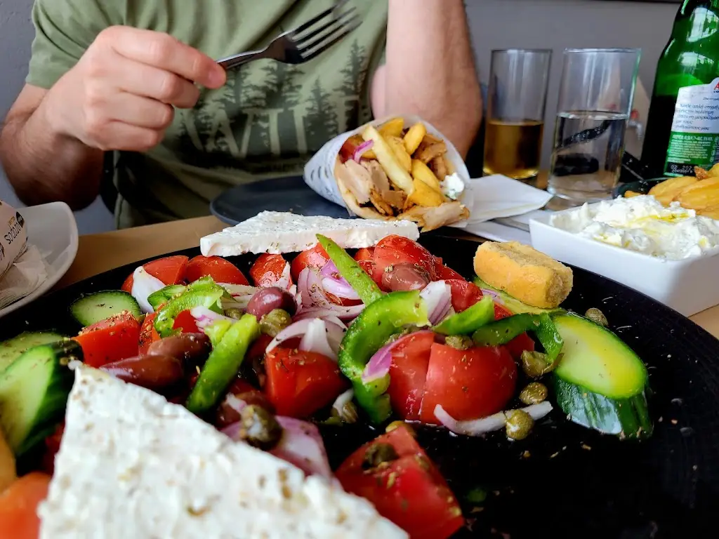 Samantha Bacchus McLeod_Oropos Grill & Barbeque_Markópoulo Oropoú_review