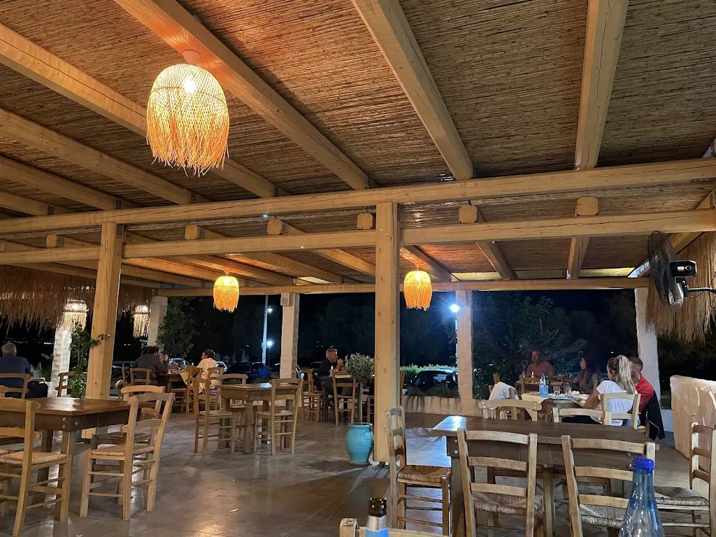 Karantanos Meat Restaurant_Markópoulo Oropoú_slider_image_1