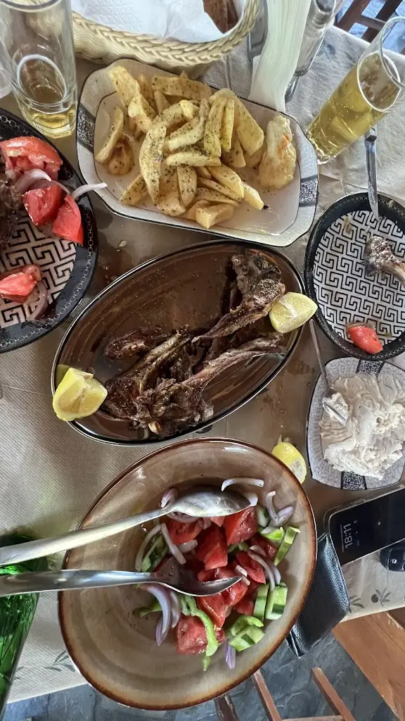 Ta Mastorakia_Markópoulo Oropoú_slider_image_3