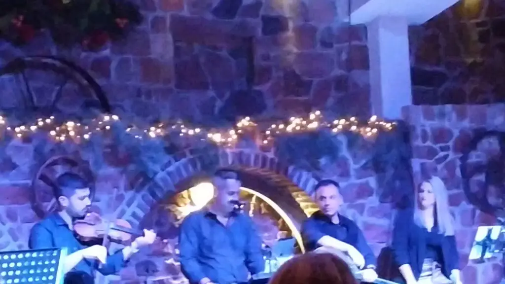 Alōni_Markópoulo Oropoú_slider_image_2