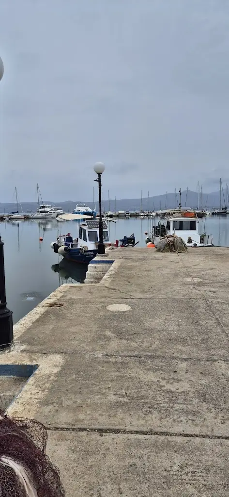 Μιχάλης Ιακώβου_Ο ΠΛΑΤΑΝΟΣ_Markópoulo Oropoú_Bewertung