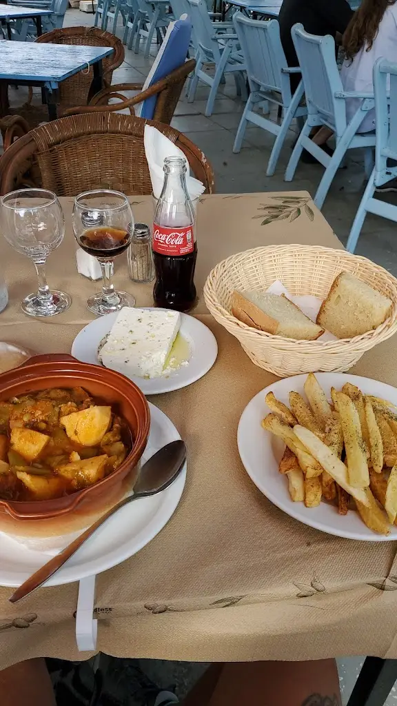 S. G. Chamilothoris_Paparouna Restaurant-Cafe_Markópoulo Oropoú_review